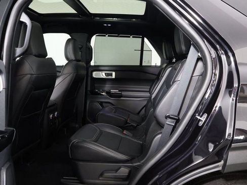 Used 2022 Ford Explorer ST w/ Equipment Group 401A image 11