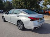 Used 2024 Nissan Altima 2.5 SV image 4