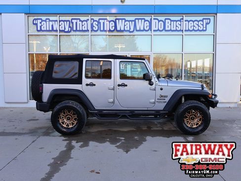 Used 2018 Jeep Wrangler Unlimited Sport S image 1
