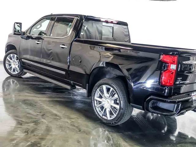 Certified 2023 Chevrolet Silverado 1500 High Country w/ High Country Premium Package AWD/4WD image 11