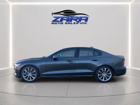 Used 2020 Volvo S60 T6 Momentum AWD/4WD image 4