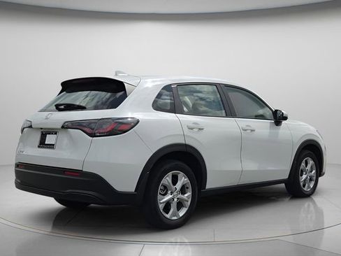 Used 2024 Honda HR-V LX image 7