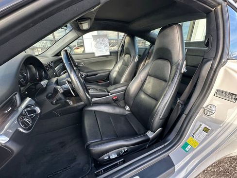 Used 2018 Porsche 911 Carrera image 18