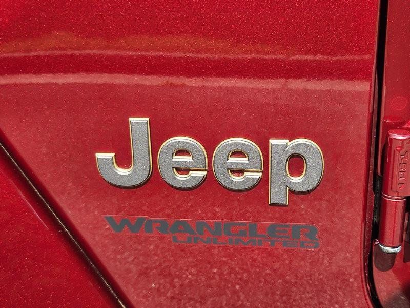 Used 2022 Jeep Wrangler Unlimited Rubicon AWD/4WD image 33