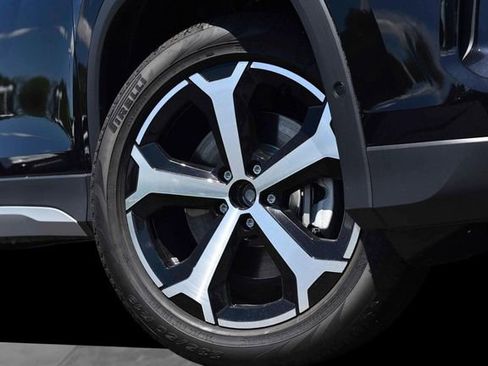 New 2026 Volkswagen Tiguan SE AWD/4WD image 3