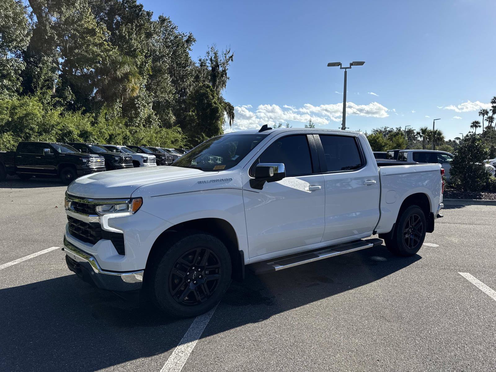 Used 2025 Chevrolet Silverado 1500 LT w/ Safety Package RWD image 7