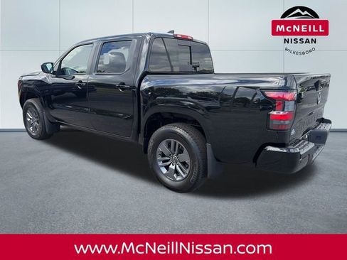 New 2026 Nissan Frontier 4x4 Crew Cab image 5