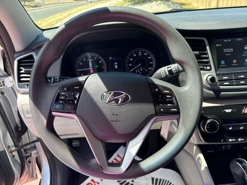 Used 2018 Hyundai Tucson SEL AWD/4WD image 18