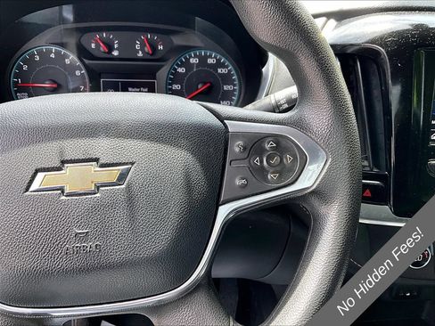 Used 2021 Chevrolet Traverse LS AWD/4WD image 16
