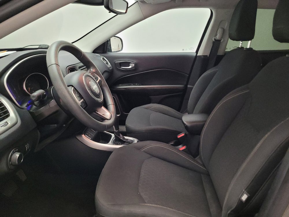 Used 2018 Jeep Compass Sport FWD image 17