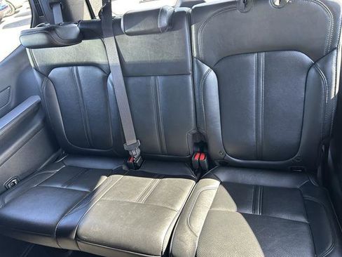 Used 2024 Jeep Wagoneer Series II w/ Flexible Seating Group image 27