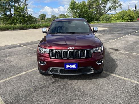 Used 2018 Jeep Grand Cherokee Limited w/ Trailer Tow Group IV AWD/4WD image 2