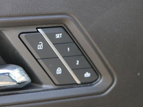 Used 2023 Chevrolet Colorado ZR2 w/ Desert Boss Special Edition AWD/4WD image 18