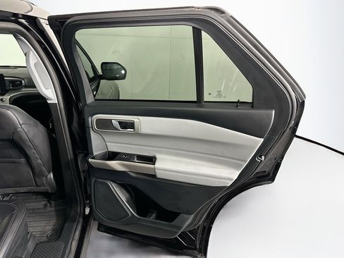 Used 2023 Ford Explorer XLT w/ Equipment Group 202A image 32