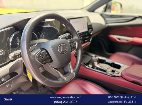 Used 2023 Lexus NX 250 FWD w/ Towing Package (2000 Lbs) image 15