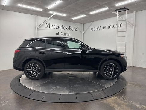 Used 2026 Mercedes-Benz GLC 300 GLC 300 image 8