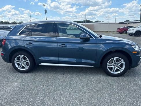 Used 2018 Audi Q5 2.0T Premium Plus w/ Premium Plus Package AWD/4WD image 2