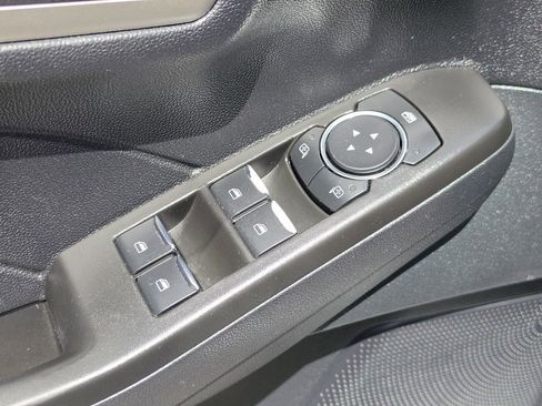 Used 2021 Ford Escape SE w/ SE Sport Appearance Package FWD image 17