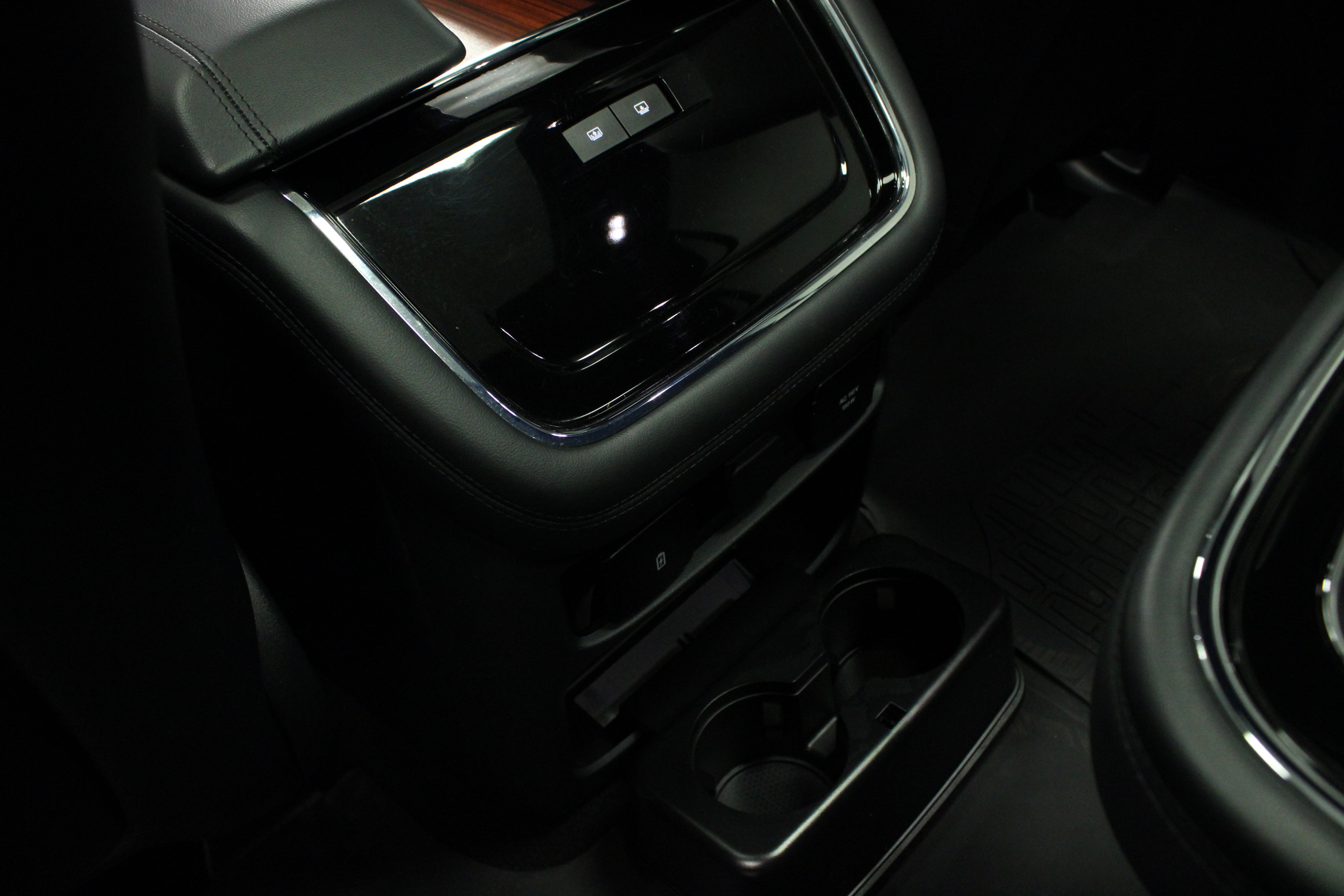 Used 2024 Lincoln Navigator Reserve AWD/4WD image 19