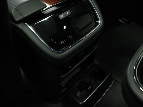 Used 2024 Lincoln Navigator Reserve image 19