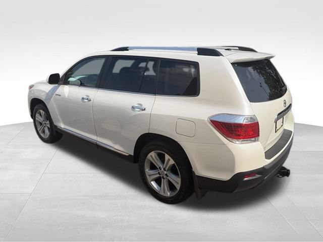 Used 2013 Toyota Highlander Limited AWD/4WD image 25