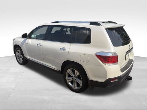 Used 2013 Toyota Highlander Limited AWD/4WD image 25