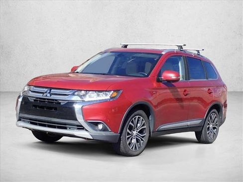 Used 2018 Mitsubishi Outlander GT AWD/4WD image 6