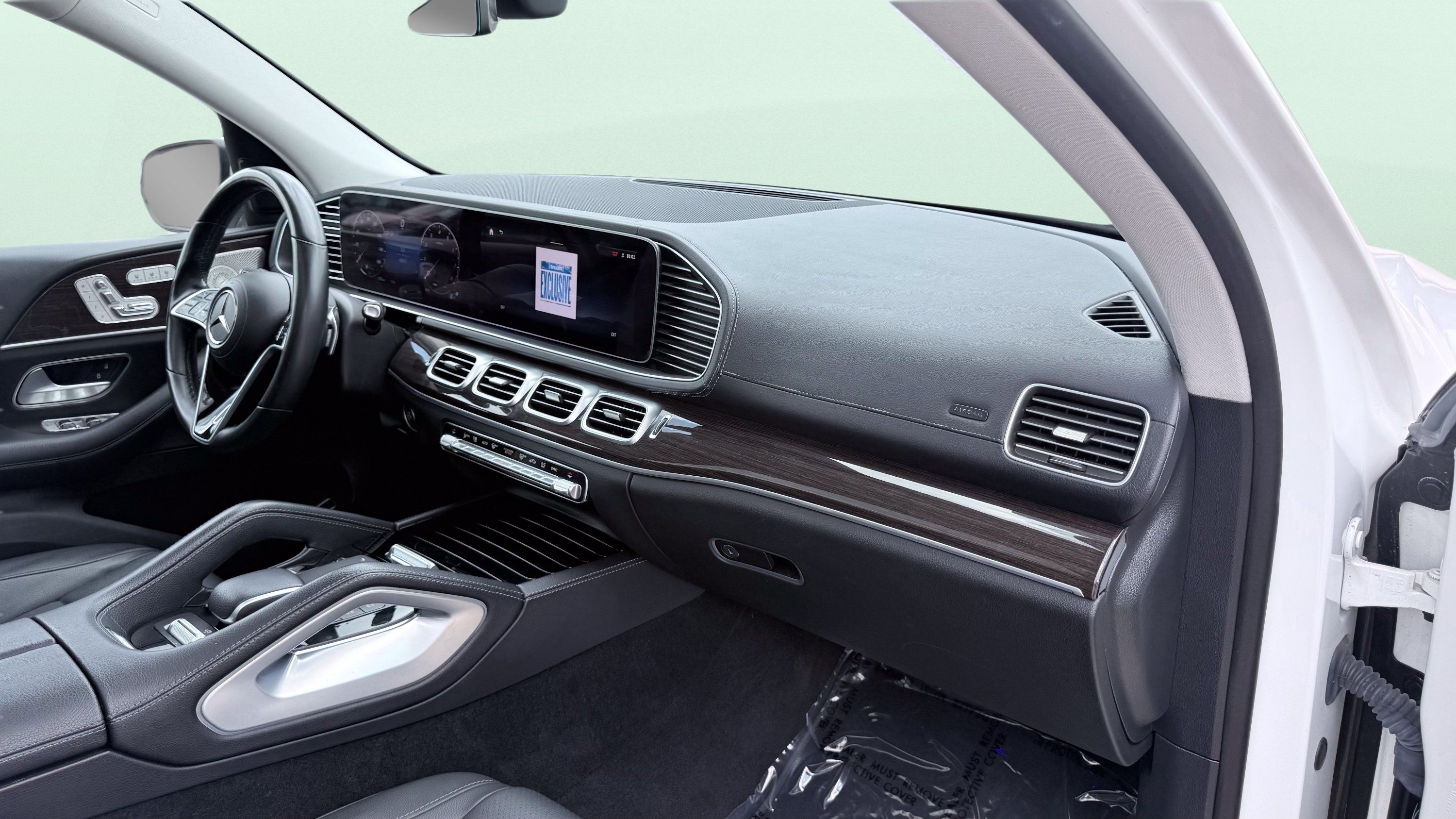 Used 2024 Mercedes-Benz GLS 450 4MATIC image 59