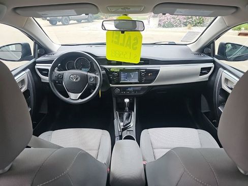 Used 2015 Toyota Corolla LE FWD image 28