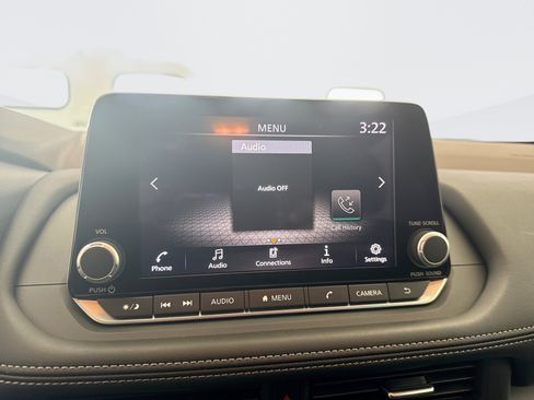 Used 2023 Nissan Rogue S AWD/4WD image 14