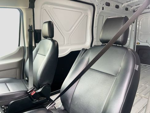 Used 2025 Ford Transit 250 148 Medium Roof RWD image 19