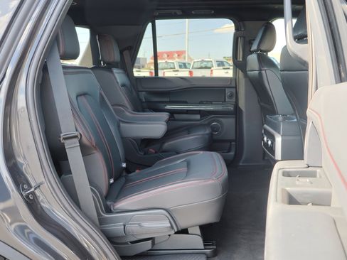 Certified 2024 Ford Expedition Limited image 35