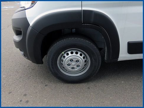 New 2025 RAM ProMaster 2500 w/ Convenience Group image 4