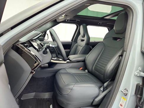 New 2026 Land Rover Range Rover Sport SV image 17