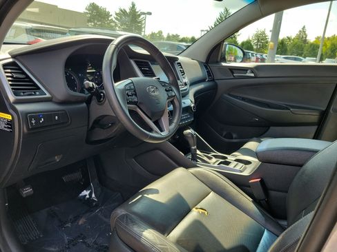Used 2017 Hyundai Tucson SE Plus FWD image 19