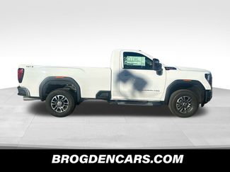 New 2025 GMC Sierra 3500 SLE video 2