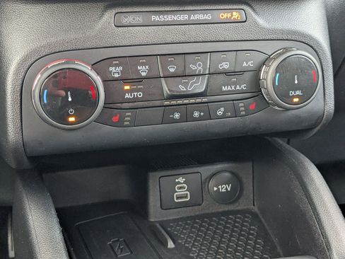 Used 2023 Ford Bronco Sport Outer Banks w/ Tech Package image 24