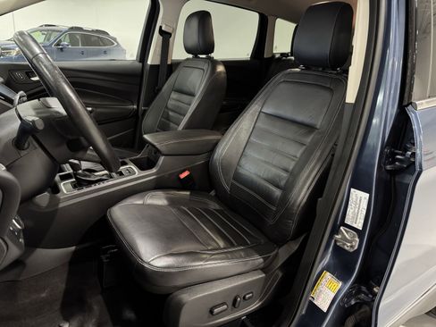 Used 2018 Ford Escape Titanium image 25