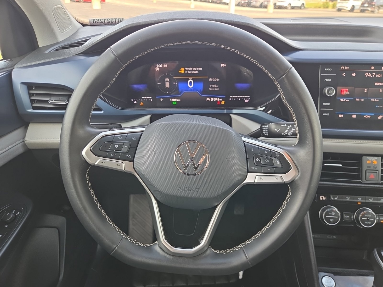 Certified 2024 Volkswagen Taos SE w/ Black Wheel Plus Package AWD/4WD image 22