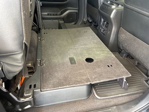 Used 2021 Nissan Titan PRO-4X w/ Pro-4x Convenience Package AWD/4WD image 34