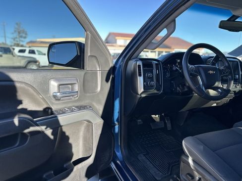 Used 2018 Chevrolet Silverado 1500 LT w/ All Star Edition image 13