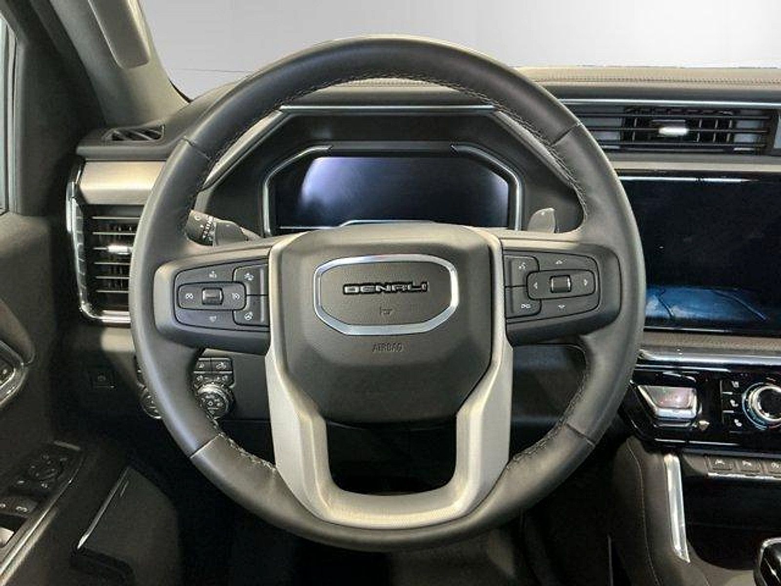 Used 2024 GMC Sierra 1500 Denali w/ Denali Reserve Package AWD/4WD image 12