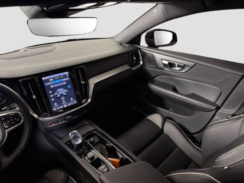 Certified 2023 Volvo S60 B5 Ultimate FWD image 23