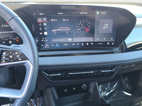 Certified 2025 Audi Q6 e-tron Premium Plus w/ Premium Plus RWD image 26