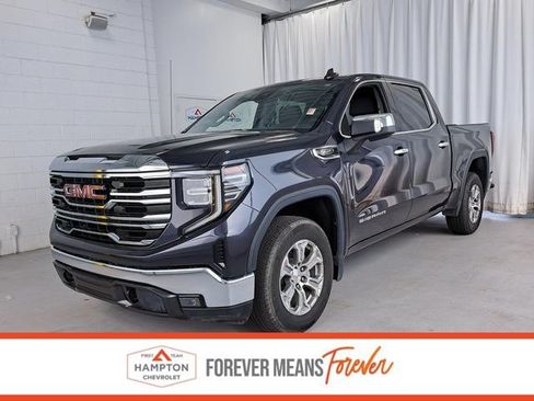 Used 2025 GMC Sierra 1500 SLT RWD image 1