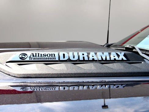 Used 2024 Chevrolet Silverado 3500 LTZ w/ LTZ Convenience Package image 17