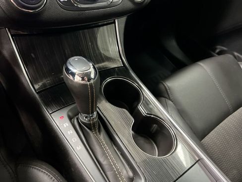 Used 2017 Chevrolet Impala LT FWD image 16