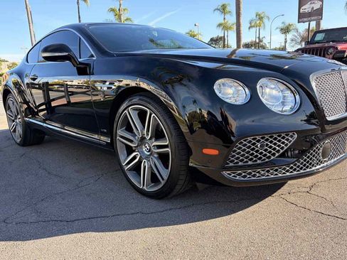 Used 2017 Bentley Continental GT image 42