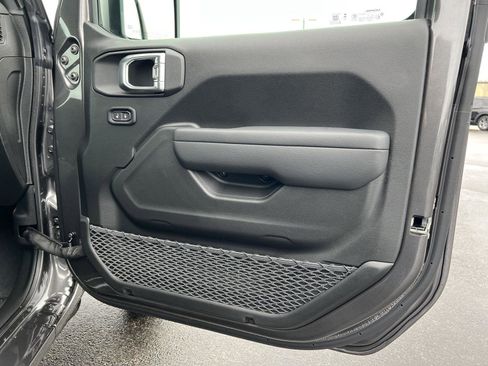 New 2026 Jeep Gladiator Sport image 16