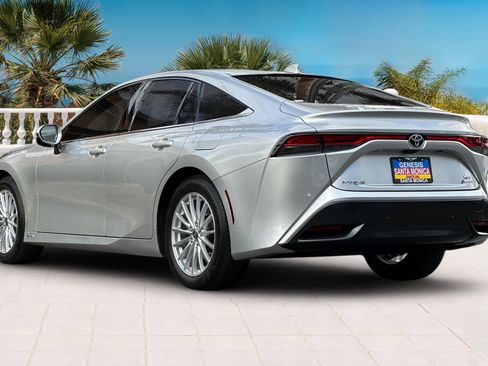 Used 2024 Toyota Mirai XLE image 6